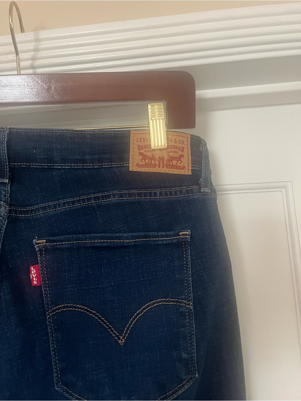 Levi's Indigo Blue Denim 725 Jeans with Signature Red Tab
